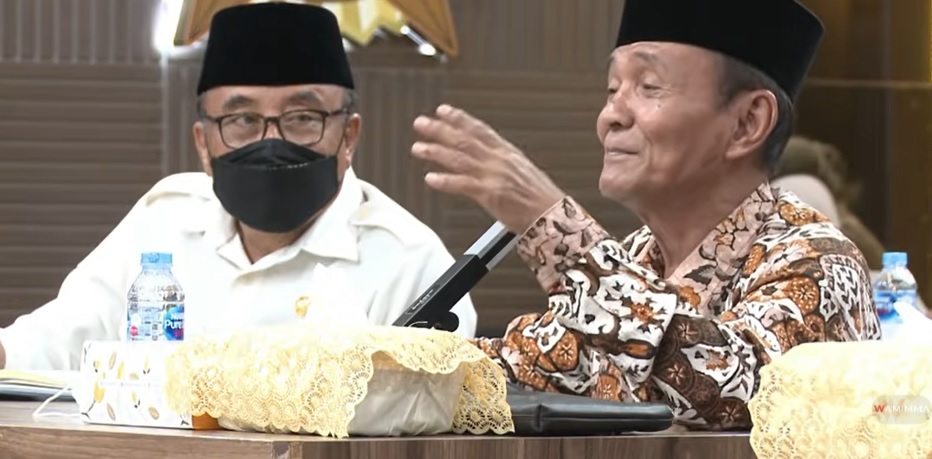 Kyai Sesat?
